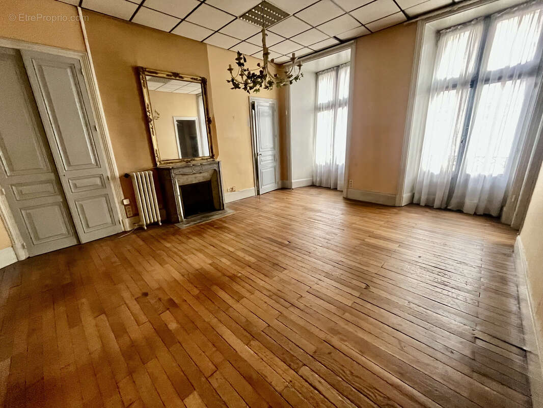 Appartement de 140 m2 dans immeuble remarquable à deux pas des Halles - photo 7