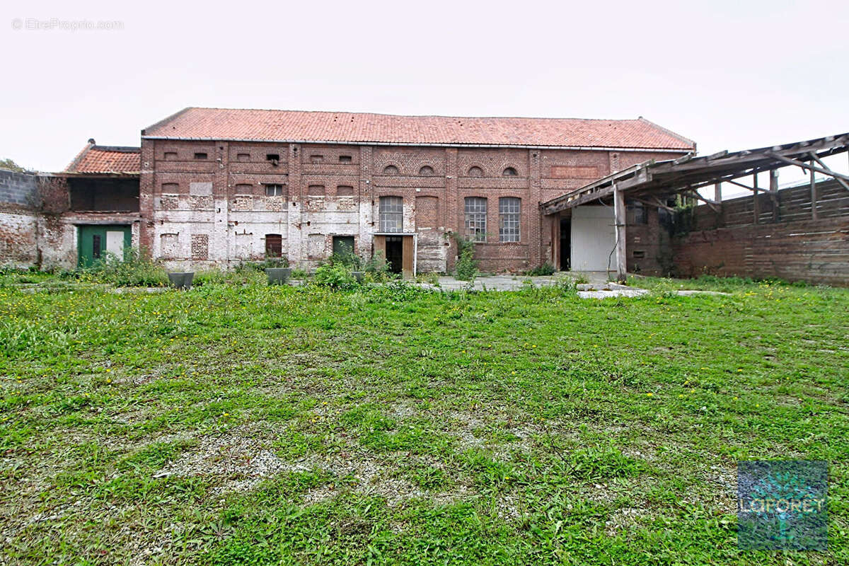 Commerce à ANICHE