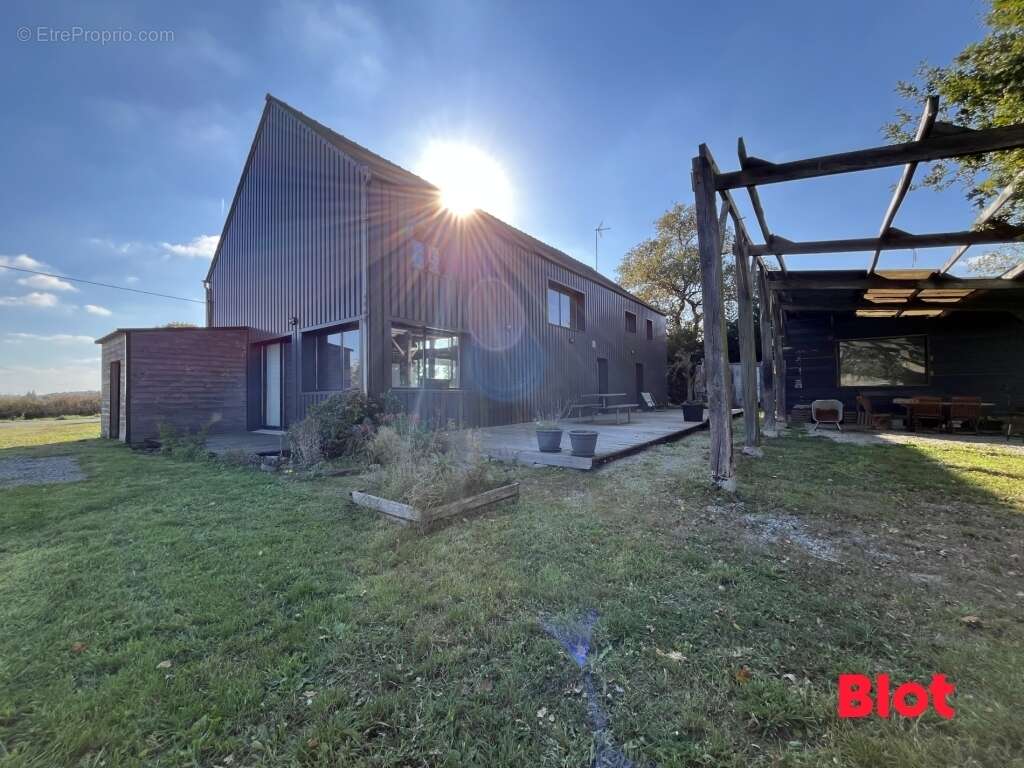 Maison à LA DOMINELAIS