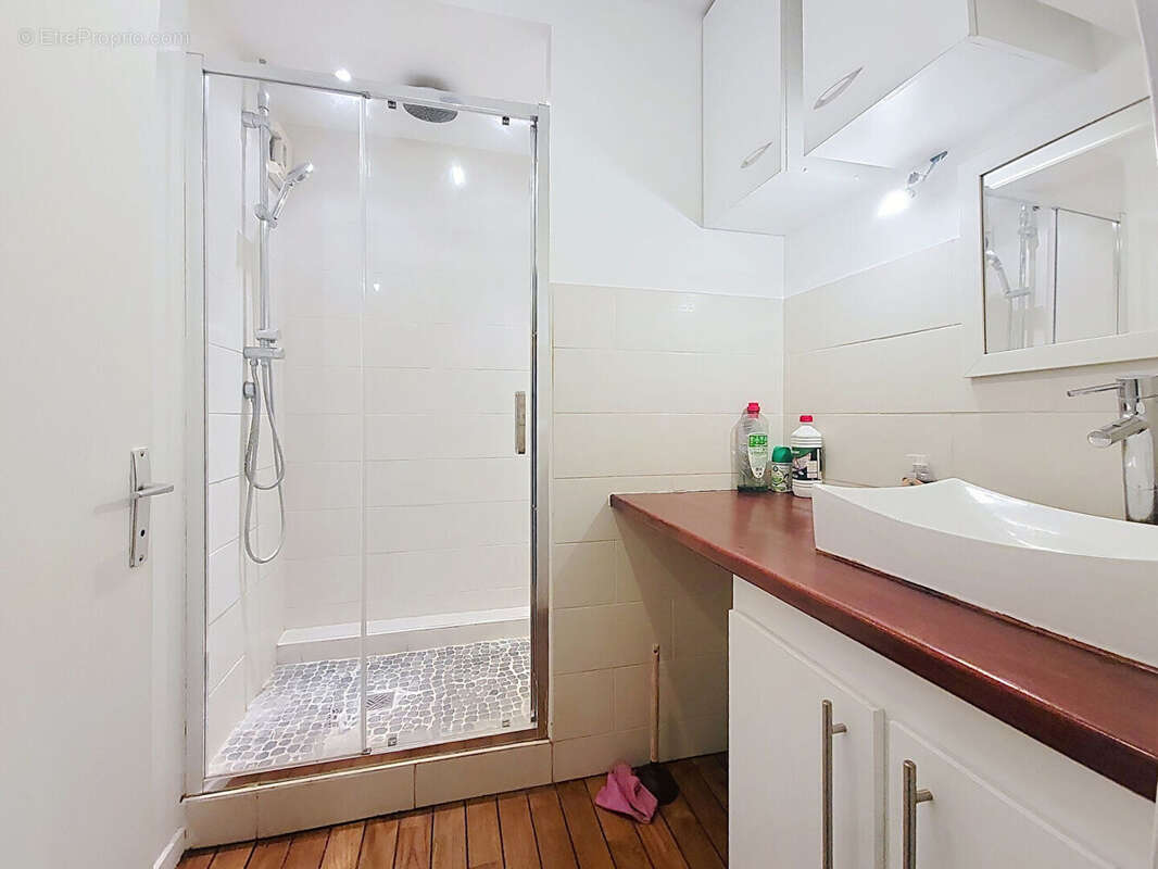 Appartement à ISSY-LES-MOULINEAUX