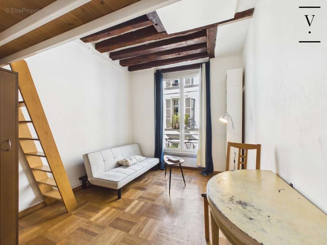Appartement à PARIS-3E