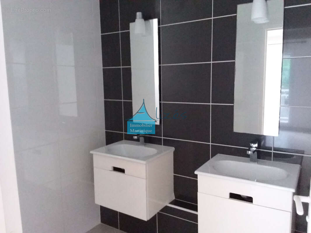 Appartement à LES TROIS-ILETS