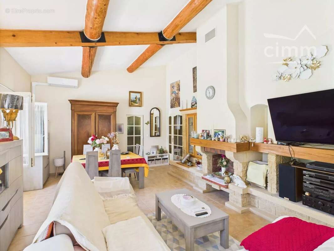 Maison à LABLACHERE