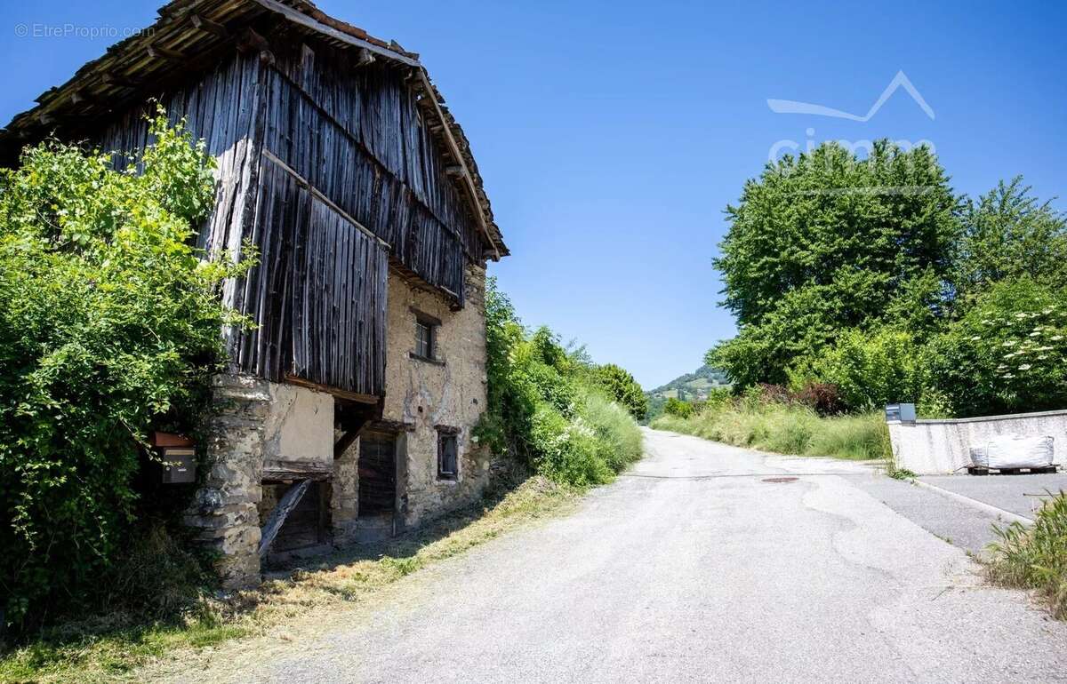 Terrain à bâtir de 900m² - Au calme - cadre campagne - photo 2
