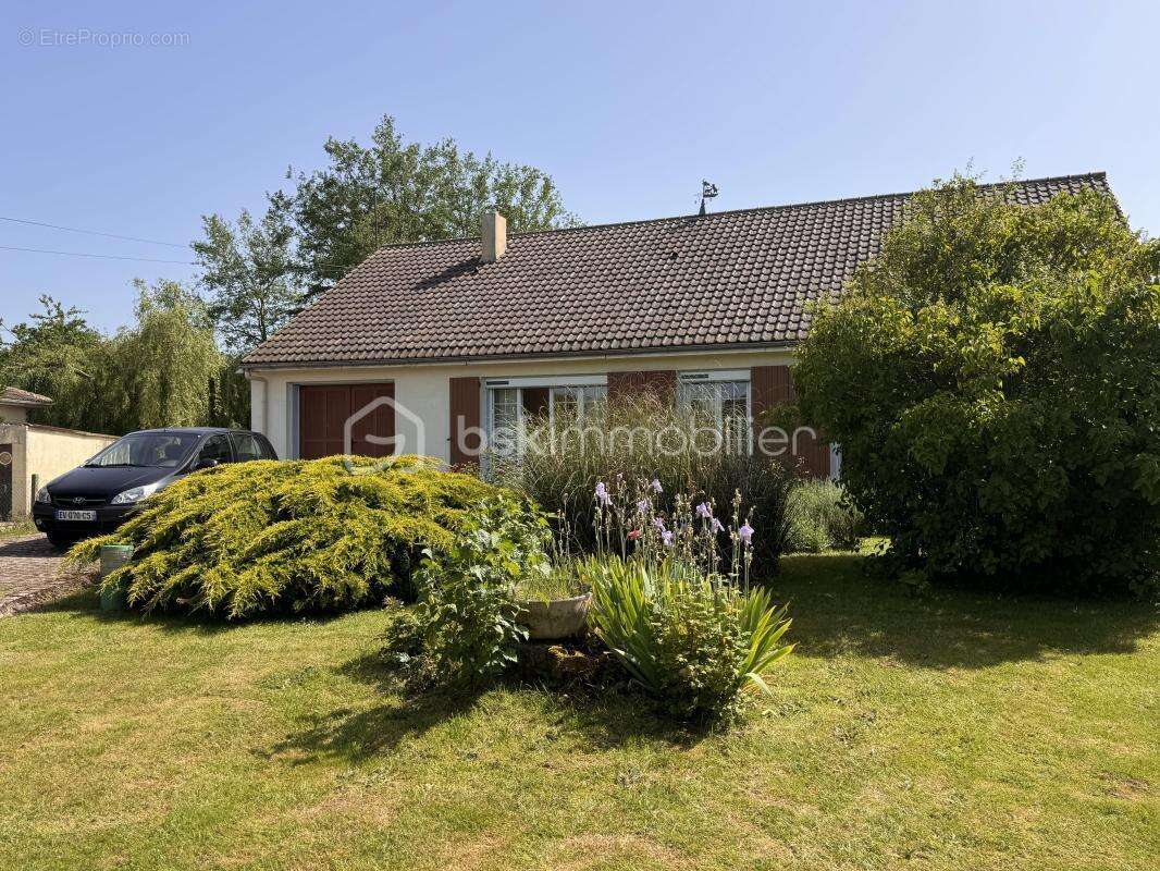 Maison à FRANCHEVILLE