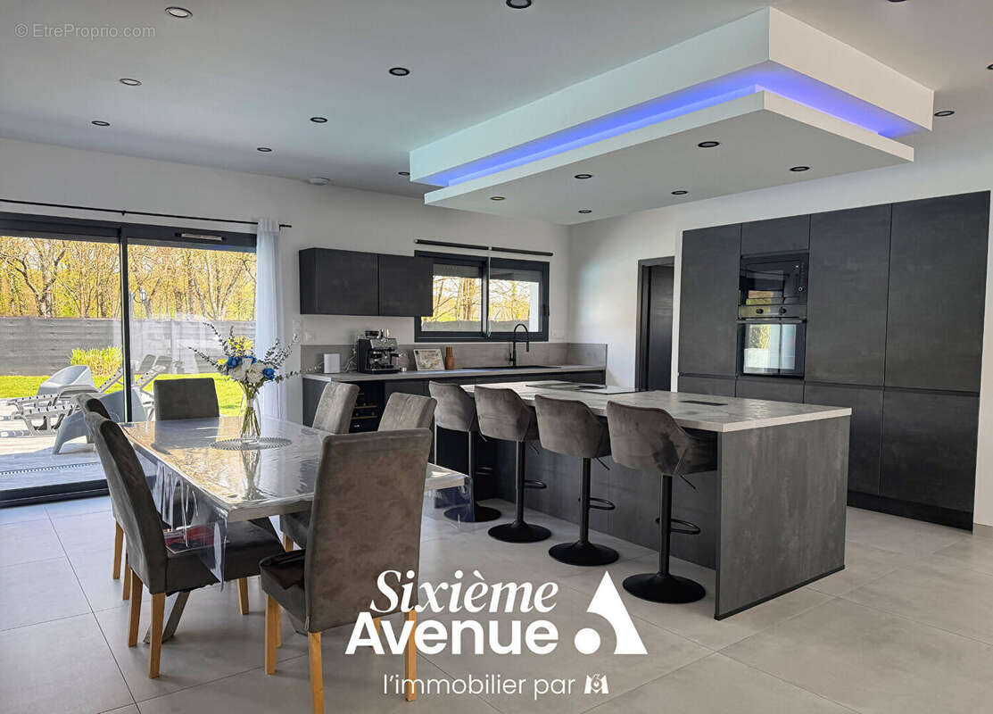 Maison à LES BARTHES