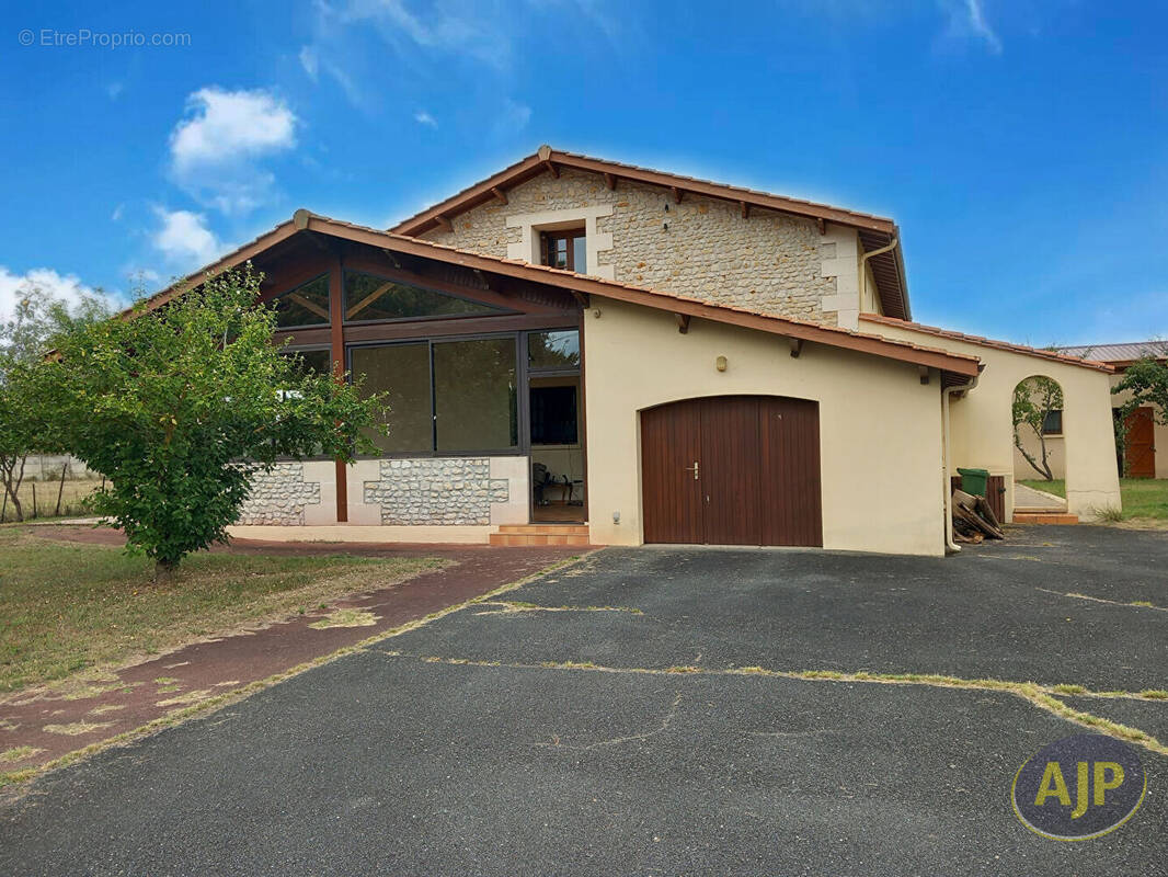 Maison à GAILLAN-EN-MEDOC