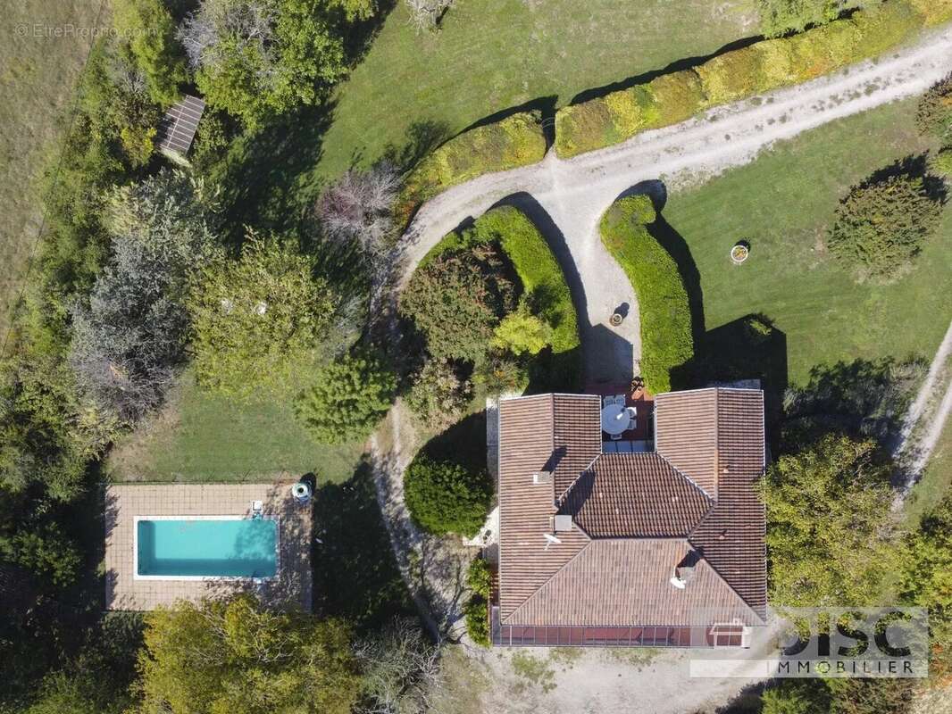 Maison à PUYLAROQUE