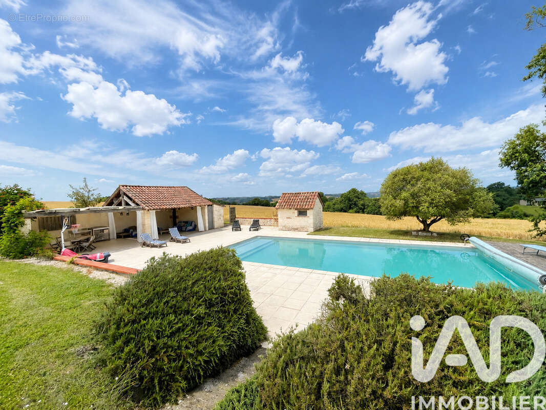 Maison 225 m² à Saint-Paul-D'espis  - photo 2