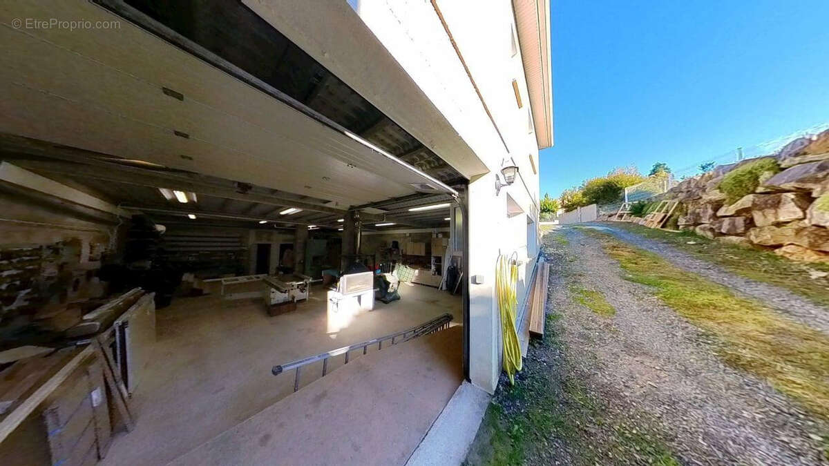 Maison à LASGRAISSES