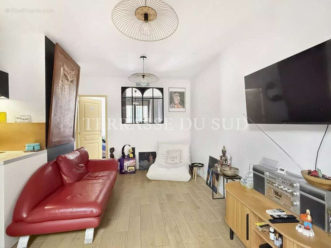 Vente Appartement T3 de 46,10 m2 LC avec Terrasse - Roucas Blanc - Marseille 7 - photo 6
