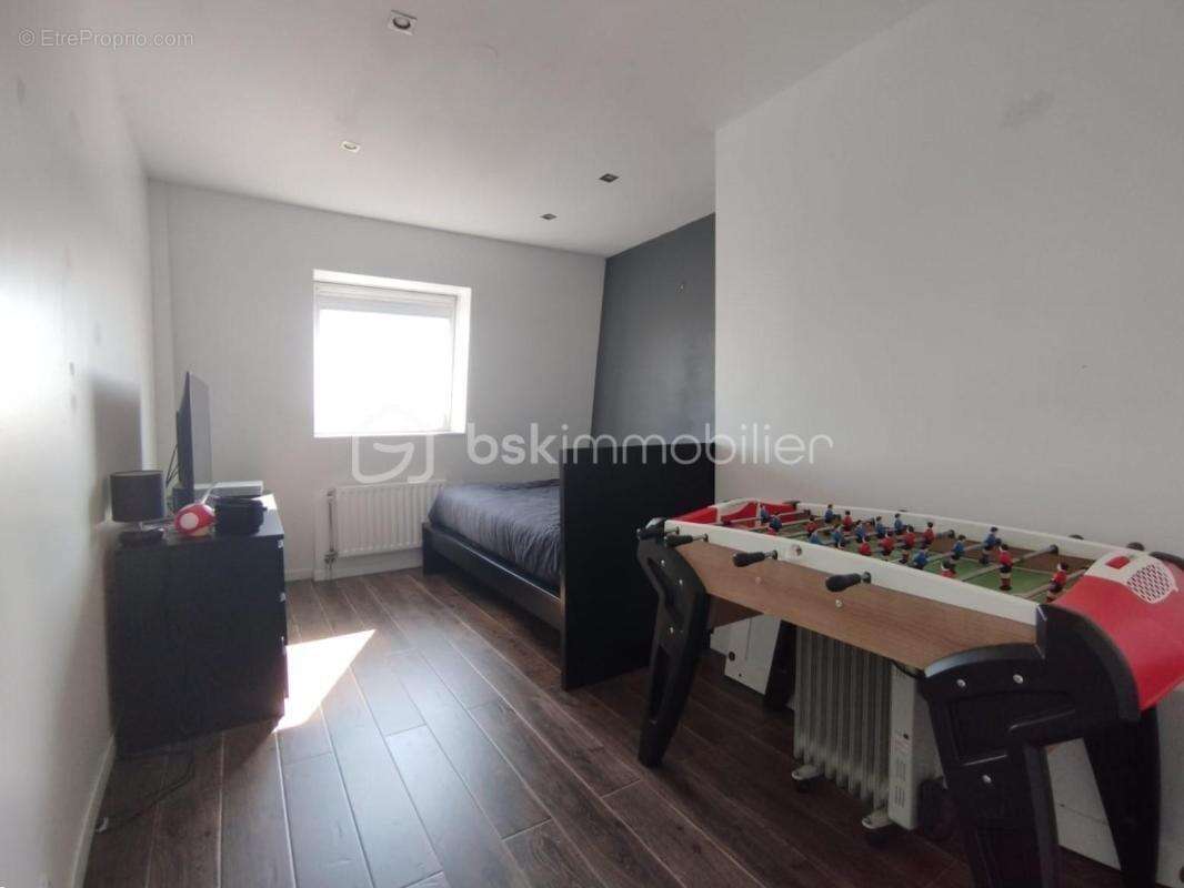 Appartement à PONTAULT-COMBAULT