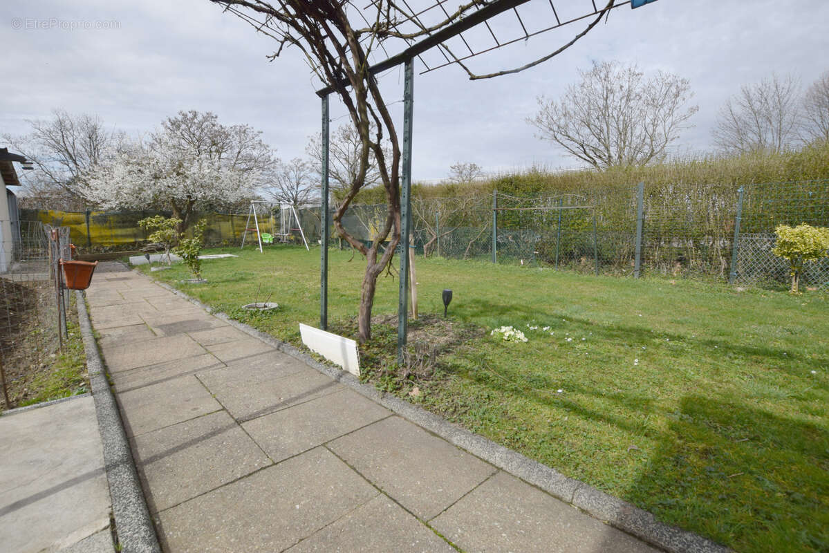 Maison à AUDINCOURT