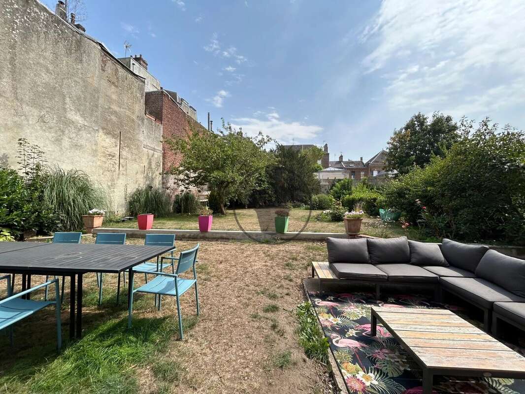 Maison à SAINT-QUENTIN
