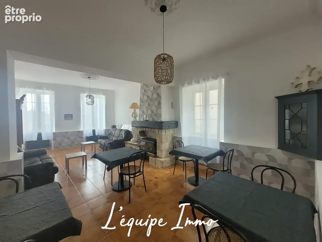 Maison de maître rénovée au cœur de Saramon comprenant  6 chambres avec jardin - photo 7