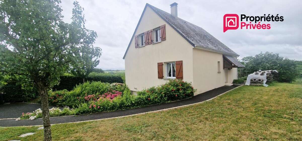 Pavillon de 139 m² - 6 pièces et 4 chambres sur sous-sol - terrain de 1486 m² - photo 2