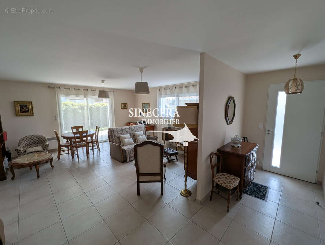 Commerce à GUJAN-MESTRAS