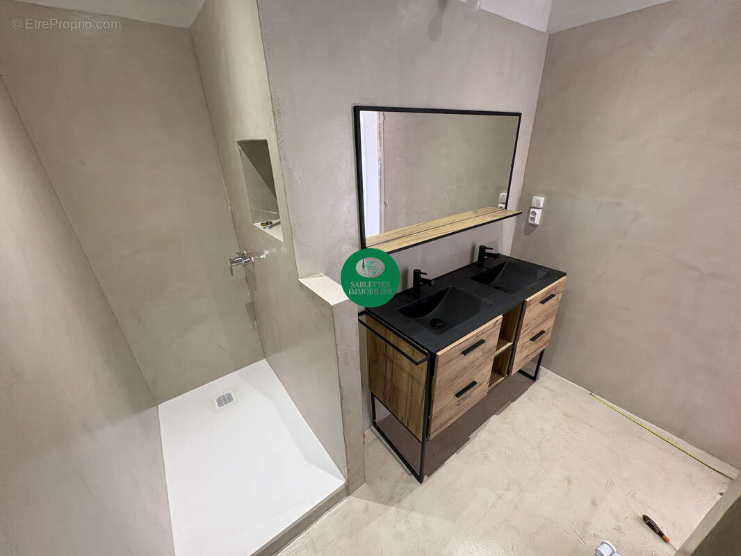 Appartement T4 à vendre Quartier Mar Vivo   La Seyne-sur-Mer (83) - photo 8