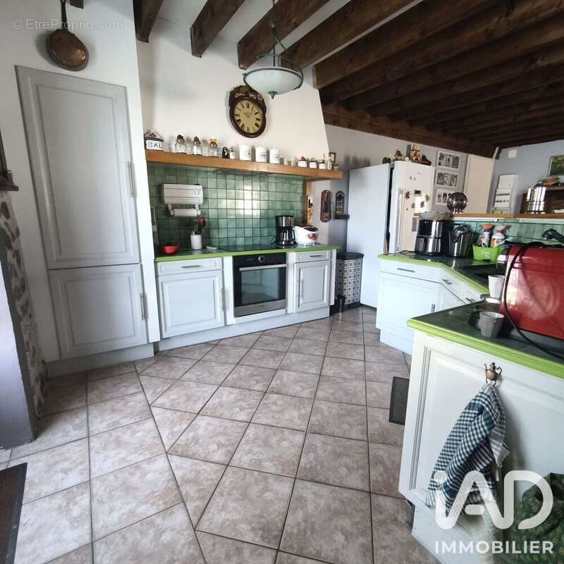 Maison 252 m² à Sainte-Magnance  - photo 5
