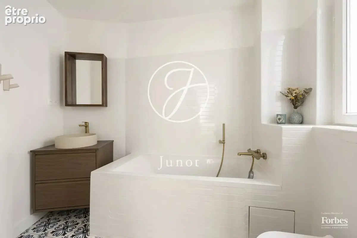 Paris 18e - MARCHÉ DU POTEAU / JULES JOFFRIN - Appartement - 67,83m² Carrez - 2 chambres - Belle rénovation - photo 8