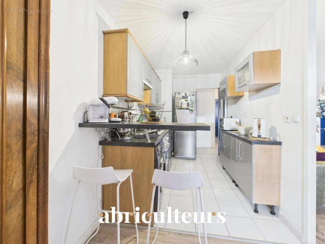 Appartement à MARSEILLE-8E