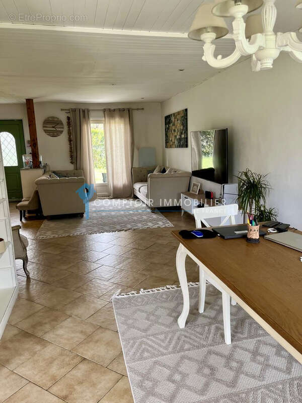 Maison à VILLABE