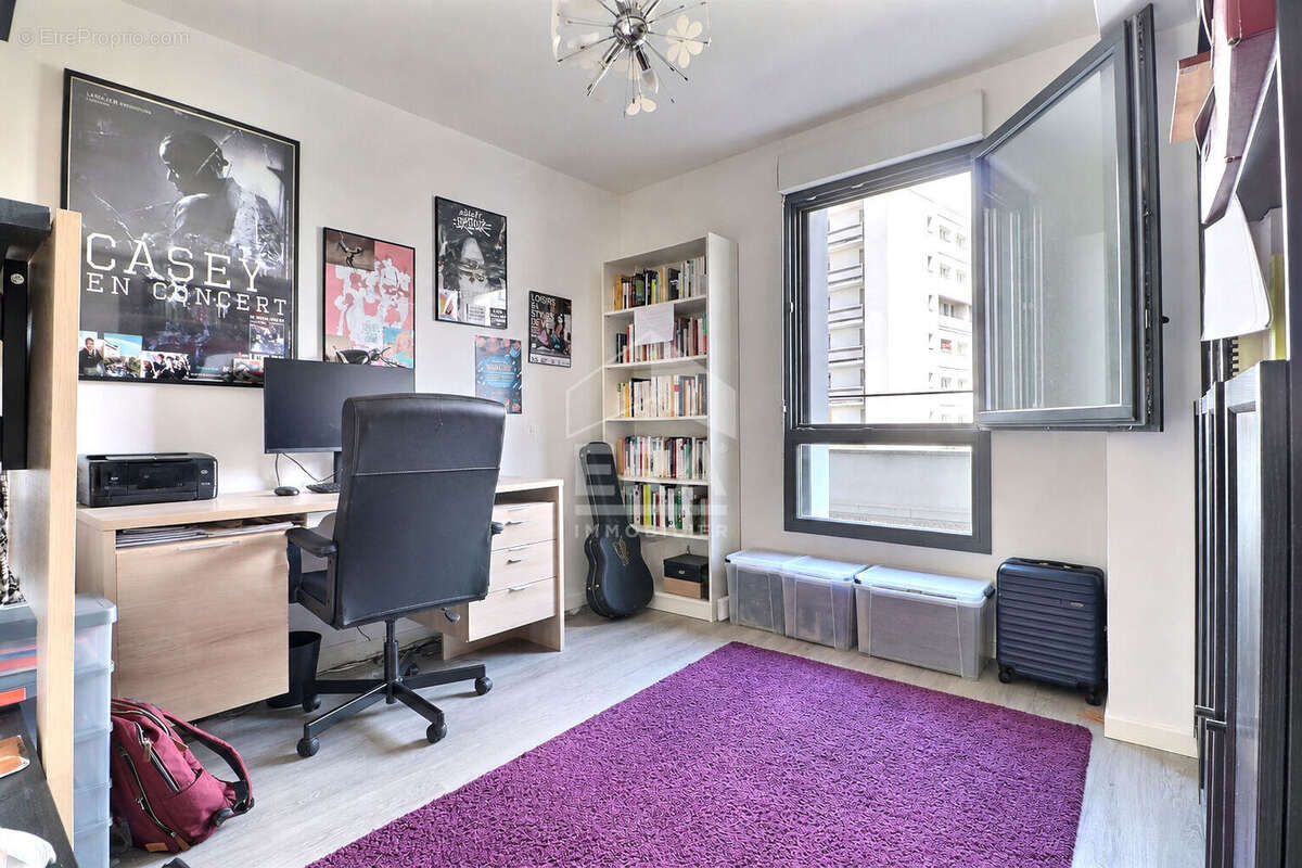 Appartement à AUBERVILLIERS