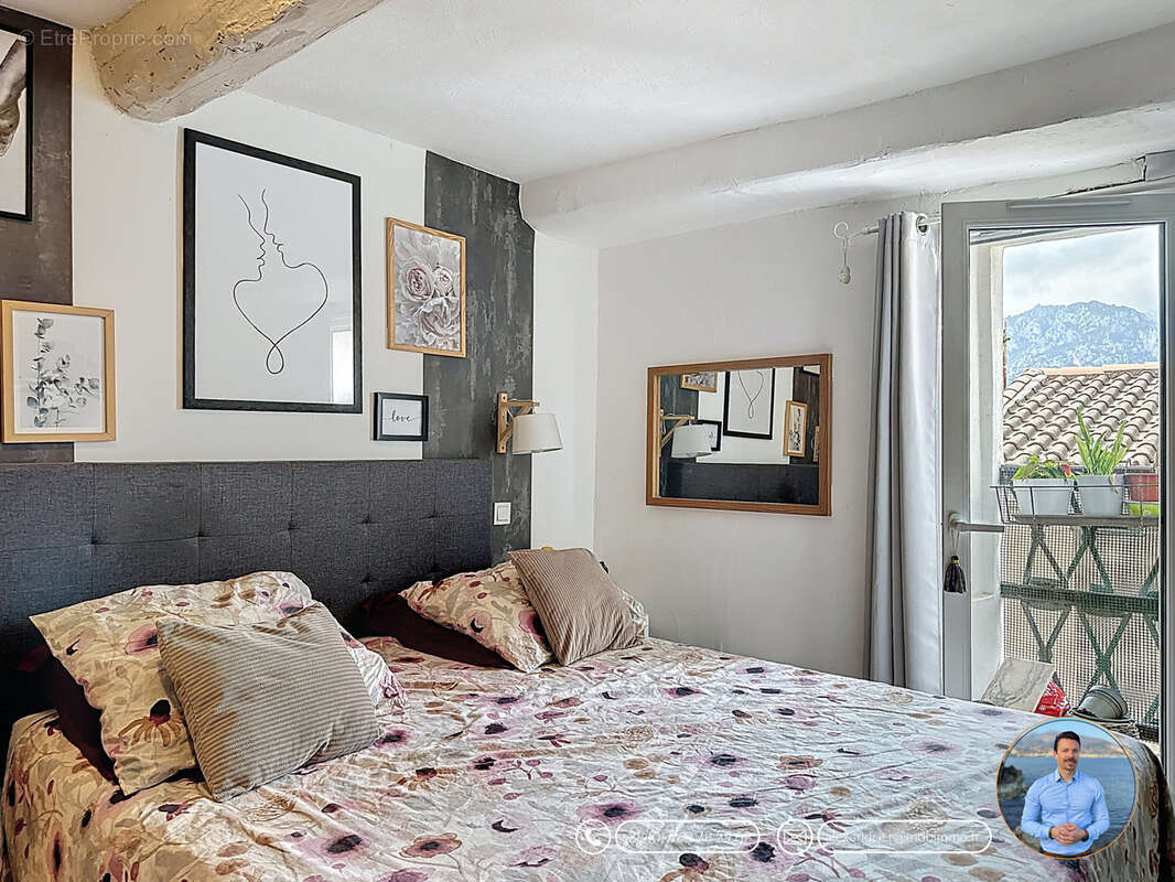 Appartement à CASTELLAR