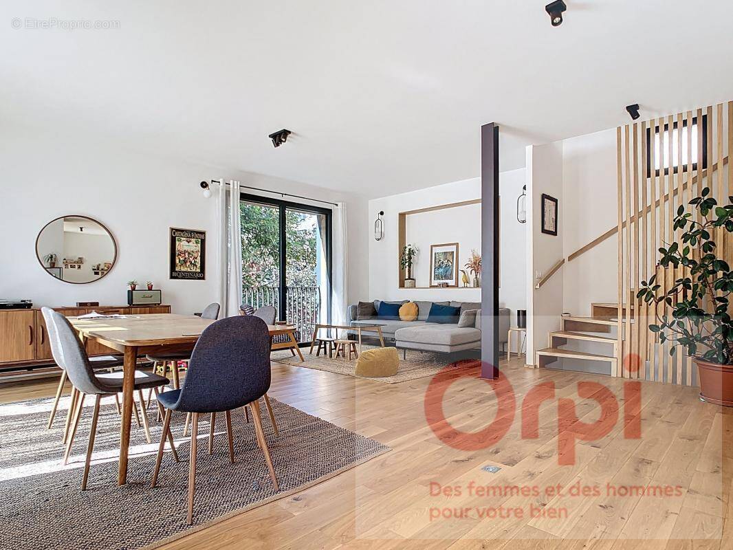 Maison à ISSY-LES-MOULINEAUX