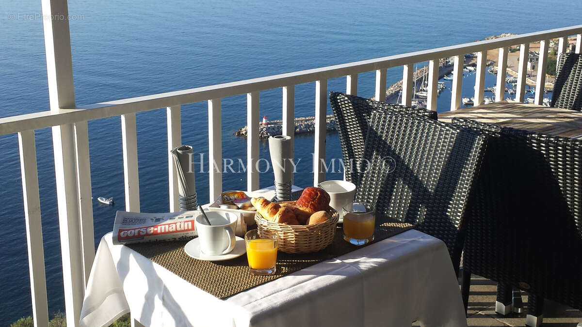 Excellent emplacement pour cet Hôtel-Restaurant avec vue mer imprenable. - photo 2