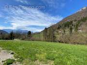 Terrain à POMMIERS-LA-PLACETTE