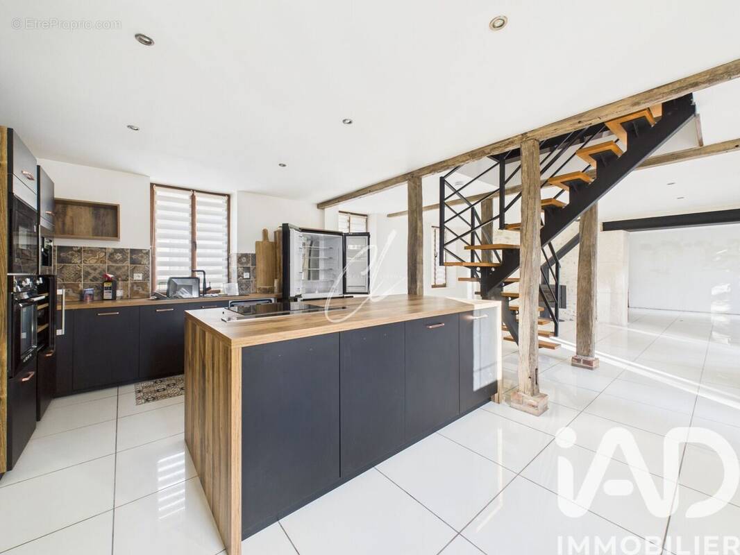 Photo 1 - Maison à JOUY