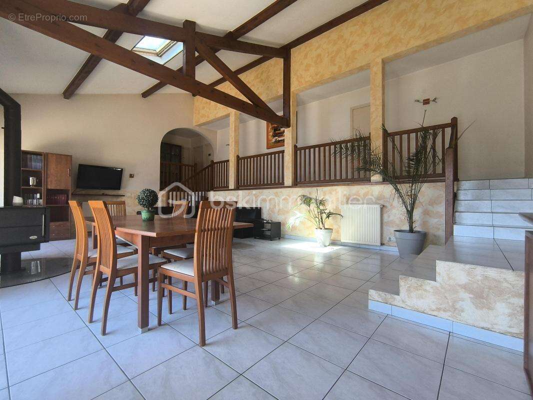 Maison à LA MURETTE