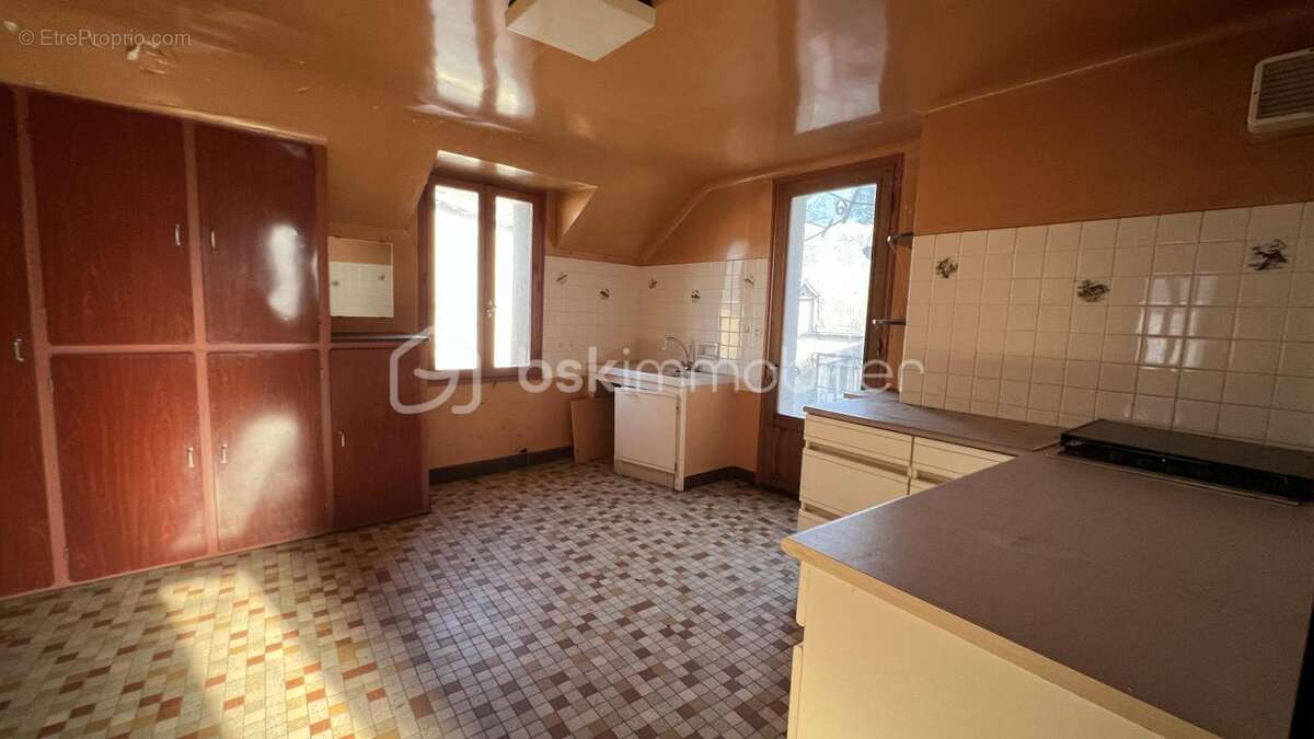 Maison ancienne à rénover — 147 m² — Buxeuil (36) — Proche Valençay - photo 4