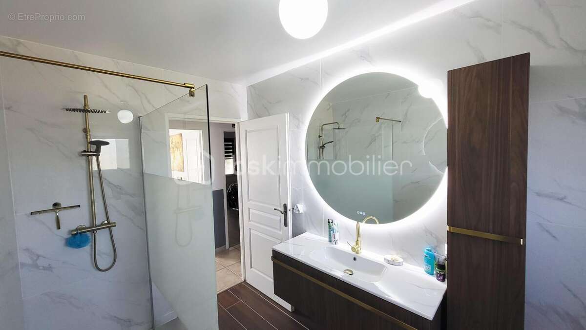 Maison plain pied avec garage - photo 7