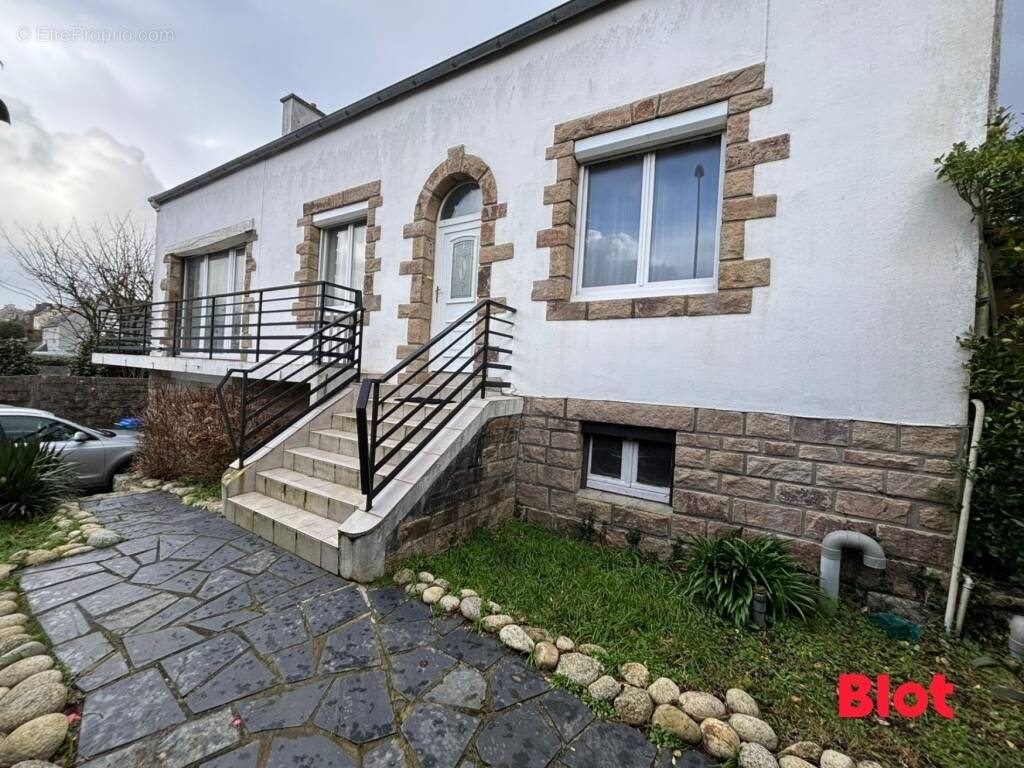 Maison à SAINT-RENAN