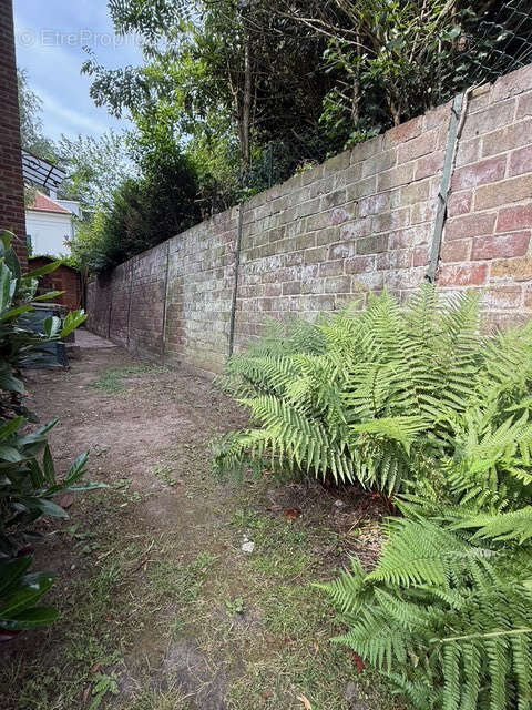 Maison à MONTLIGNON