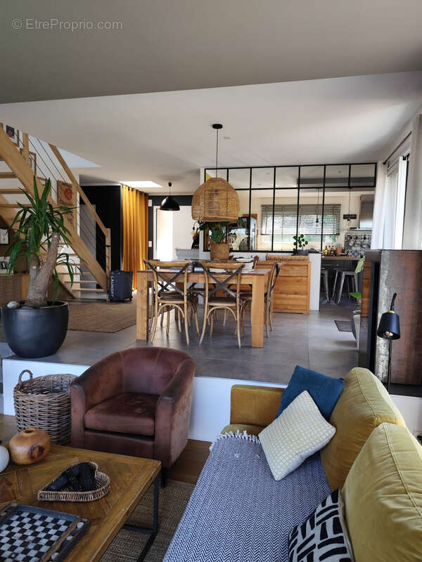 Maison à RABLAY-SUR-LAYON