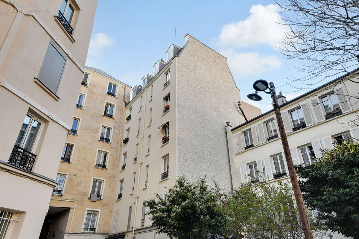Appartement à PARIS-18E
