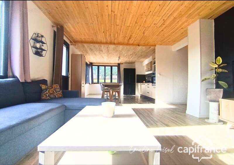 Appartement à MEAUDRE