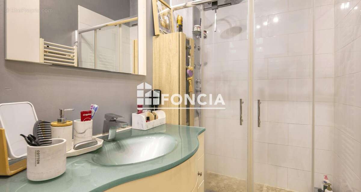 Maison à CHAMP-SUR-DRAC