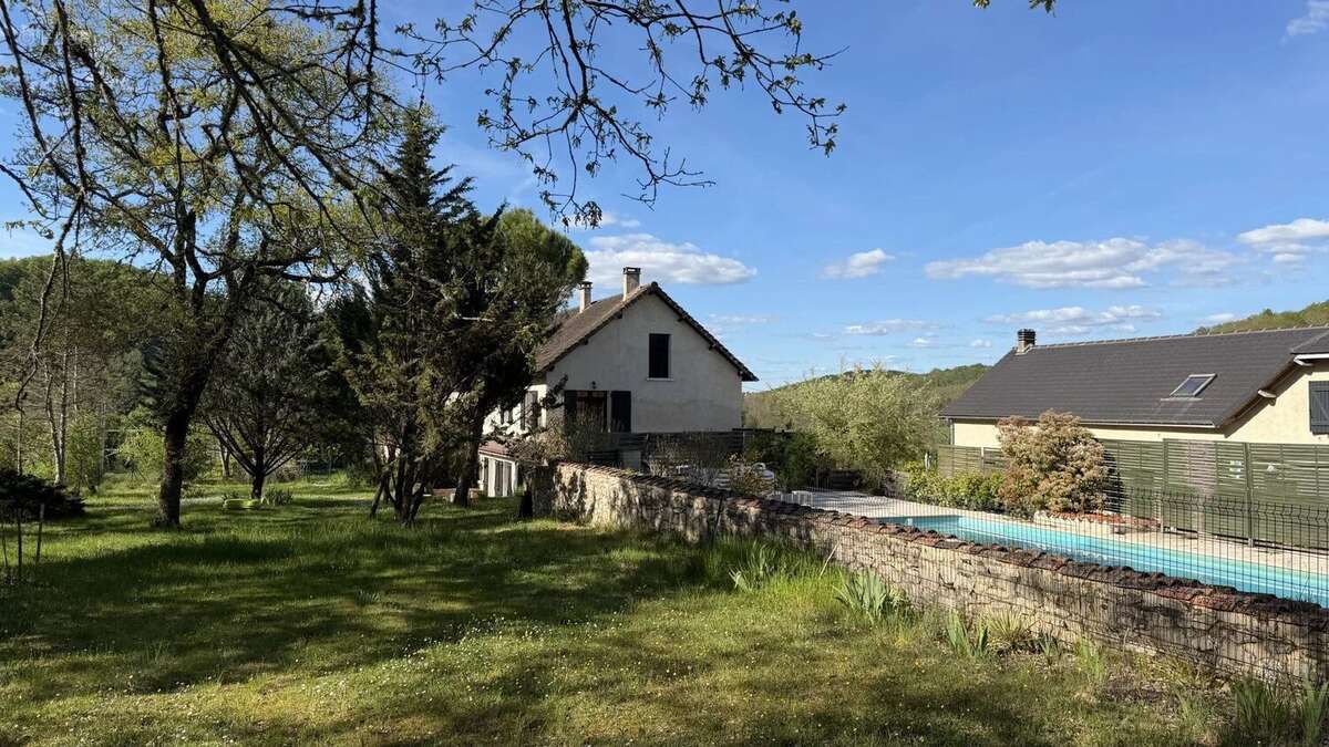 Maison à GOURDON