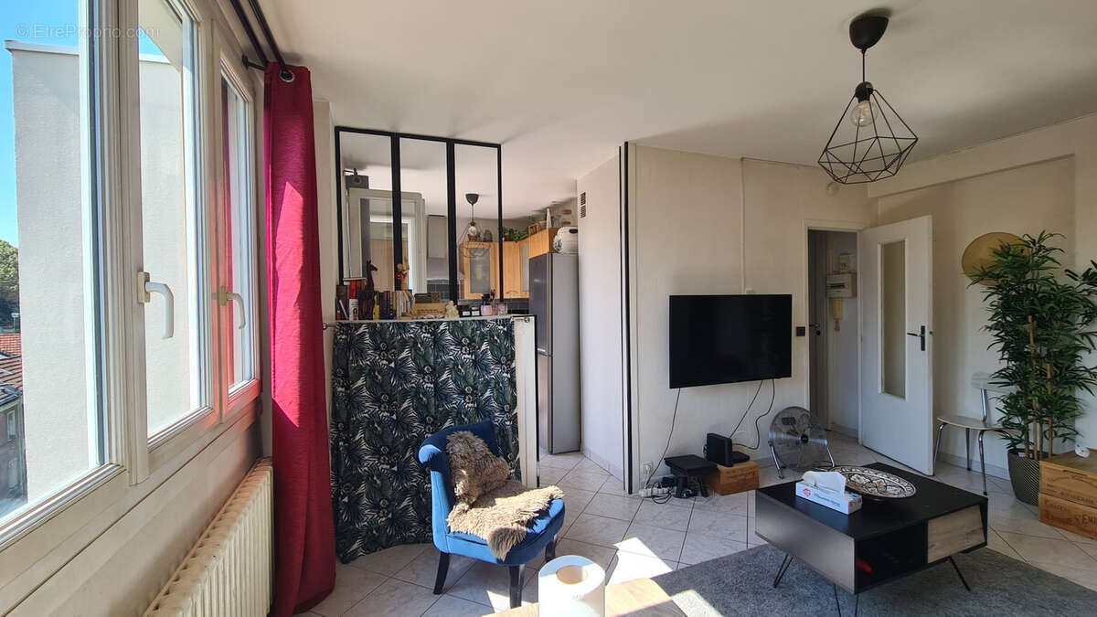 Appartement à THIAIS