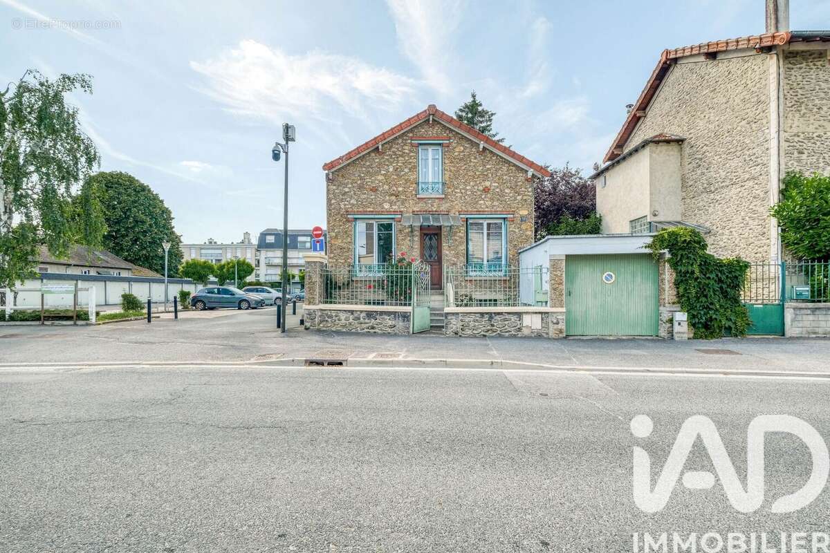 Photo 2 - Maison à MEAUX