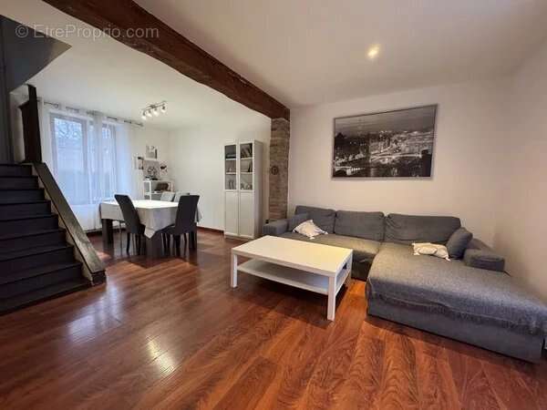 Maison à PIERRE-CHATEL