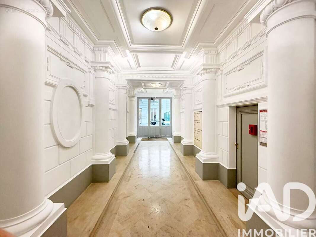 Photo 9 - Appartement à PARIS-16E