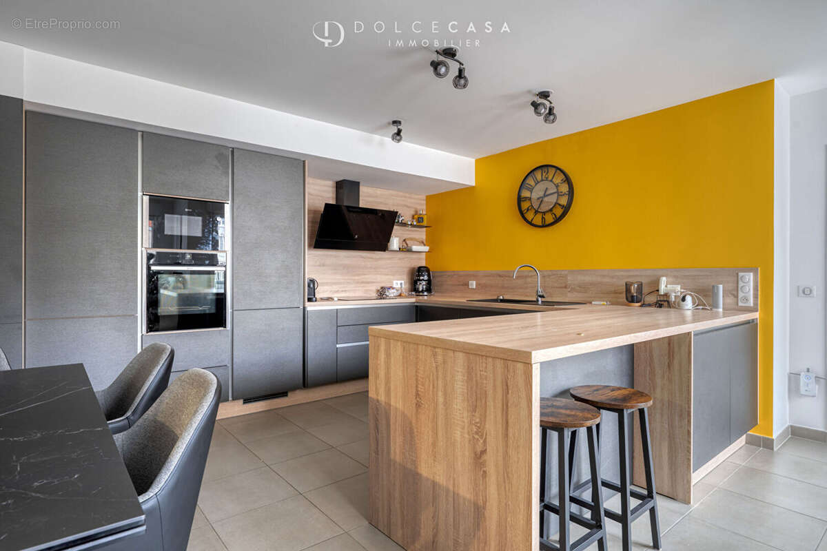 Appartement à NOGENT-SUR-MARNE