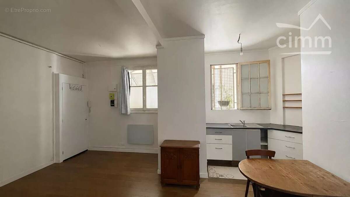 Appartement à PARIS-19E