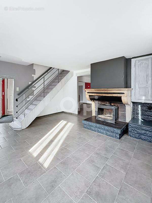 Maison à DAINVILLE-BERTHELEVILLE