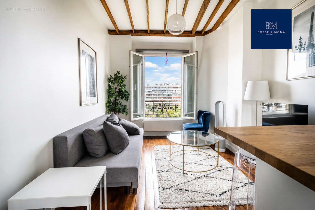 Appartement à PARIS-15E